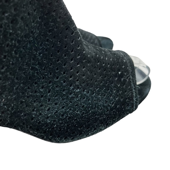 AEROSOLES HIGH FREQUENCY Black Genuine Leather Chunky High Heels Ankle Booties 7 - Picture 4 of 16